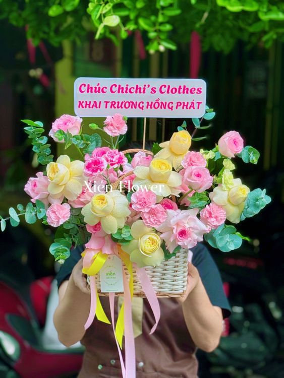Giỏ Hoa Niềm Vui Đong Đầy