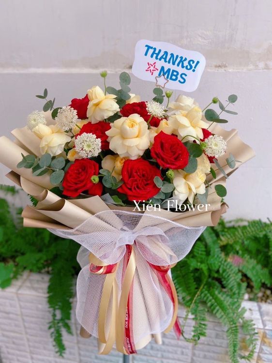 Bó Hoa Rực Rỡ