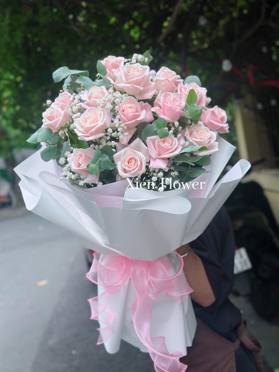 Bó Hoa Apology In Bloom