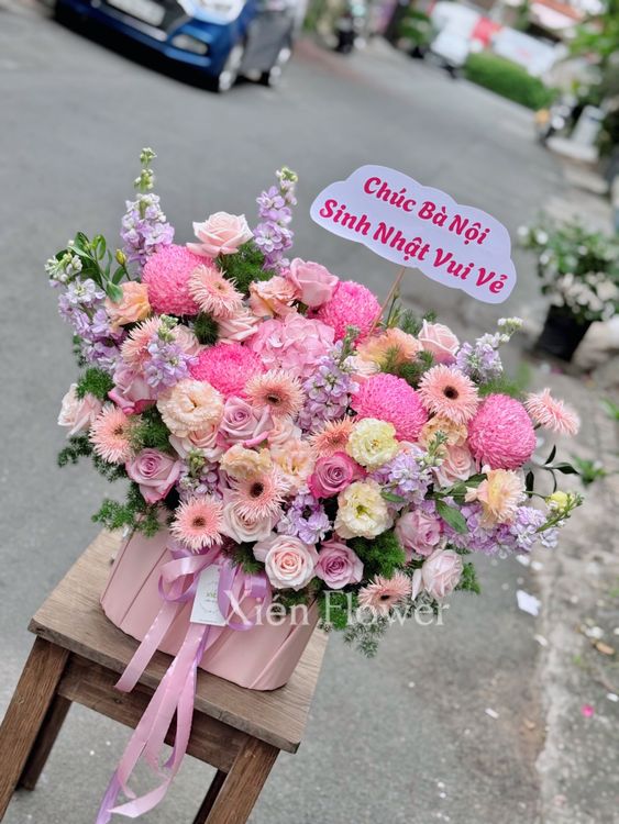 Giỏ Hoa Vẹn Tròn