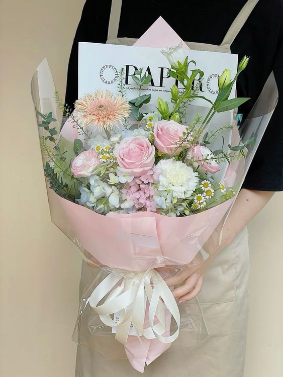 Bó Hoa Sắc Hồng Xinh